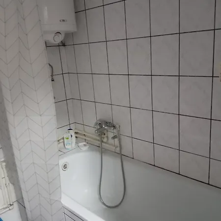 Klinicki Centar Apartment *
